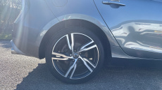 Volvo V40 D2 [122] R DESIGN Edition 5dr Diesel Hatchback